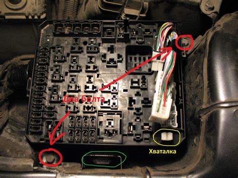 Блок предохранителей пополам. Прокладка провода для ПТФ. — DRIVE2