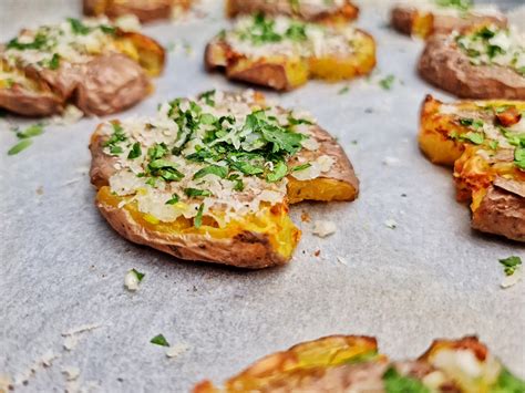 Cartofi Zdrobiți Comfort Food De Weekend Adi Hădean