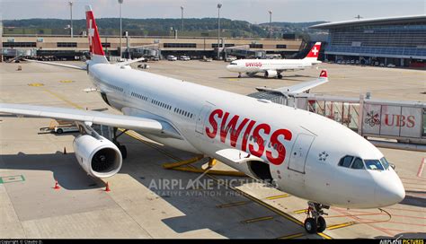 Hb Jhn Swiss Airbus A At Zurich Photo Id Airplane