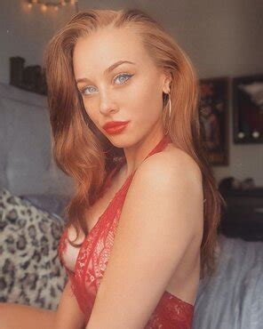 Sarah Gibson Porn Pic