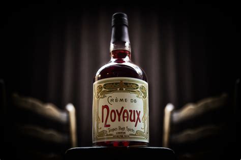 Crème De Noyaunoyaux