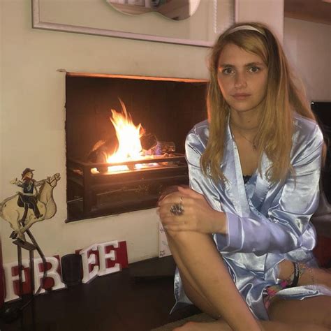 Hot And Sexy Nell Tiger Photos ThBlog