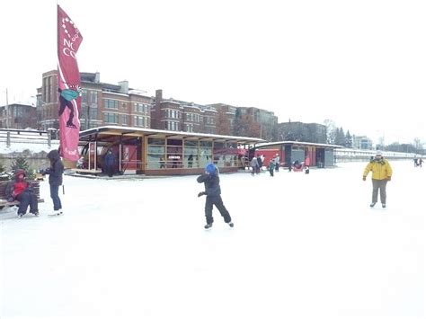 Cap L Ouest La Plus Grande Patinoire Au Monde C Est Ottawa