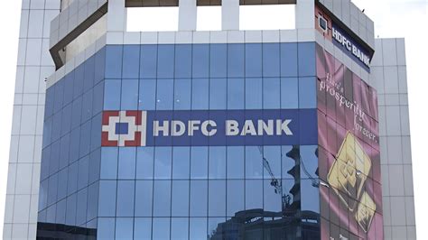 Hdfc Bank Q2 Results Pat Up 50 To Rs 15 976 Cr Nii Climbs 30 3 Yoy