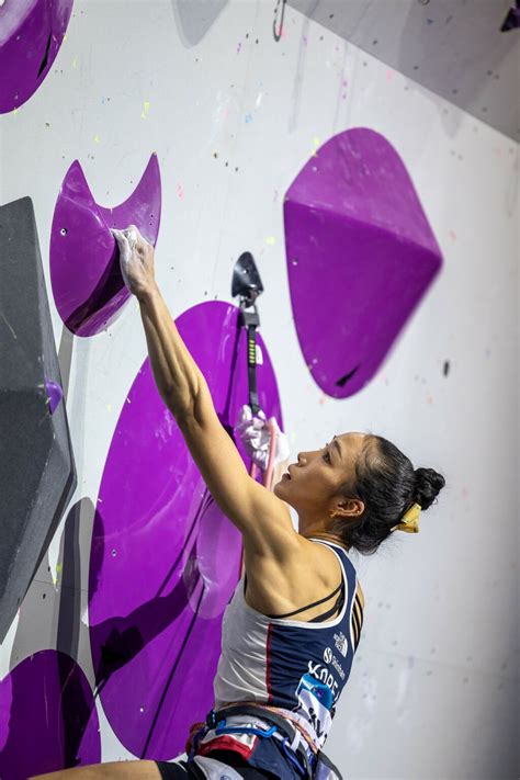 home crowd advantage  janja garnbret   weekends lead world