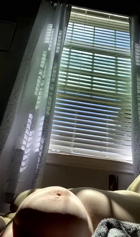 Curvy Water Balloons Anyone Porn HD Mp4 0 02 608x1080 Curvegif