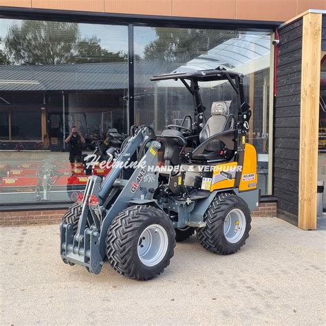 Giant G1500 - Helmink Handel & Verhuur