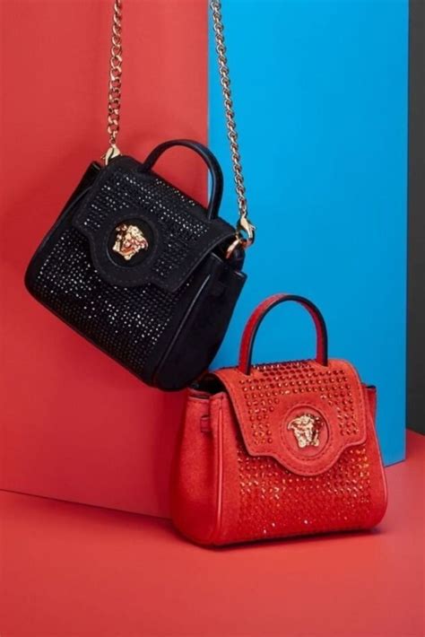 Versace ЦУМ Женские сумки на ремешке Versace Woman's Fashion TSUM ...