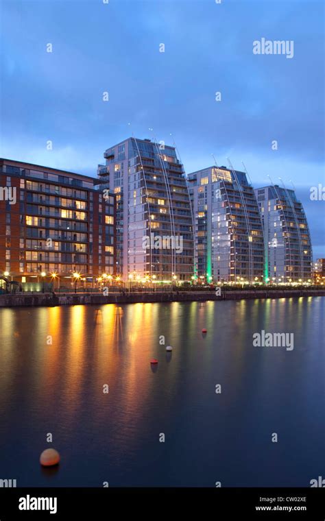 Apartments At Salford Quays Stock Photo Alamy
