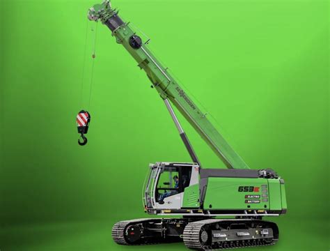 New Electric Telescopic Crawler Crane The First In Its Weight Class