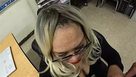 Wife Cheats On Husband While Getting Pussy Eaten Squirts And Cums On Chest Xhamster