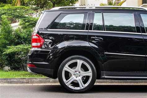 Permaisuri Mercedes Benz Gl Class X164 With Carlsson 15 Dark Series