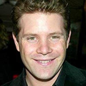 Sean Astin Bio, Age, Net Worth 2022, Salary, Father, Wife, Kids, Height