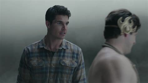 Auscaps Kevin Bigley Nude In Upload Memory Crackers