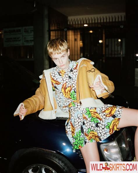 Esther McGregor Esther Mcgregor Nude Instagram Leaked Photo 81