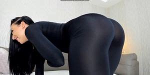 BIG ASS BLACK LEGGINGS Tnaflix