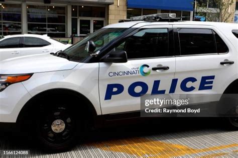 Cincinnati Police Photos And Premium High Res Pictures Getty Images