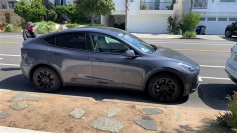 Tesla Model Y Spotted In Midnight Silver Induction Rims Southern