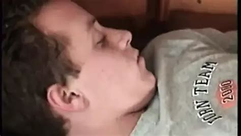 Amateur Eric Beating Off XHamster