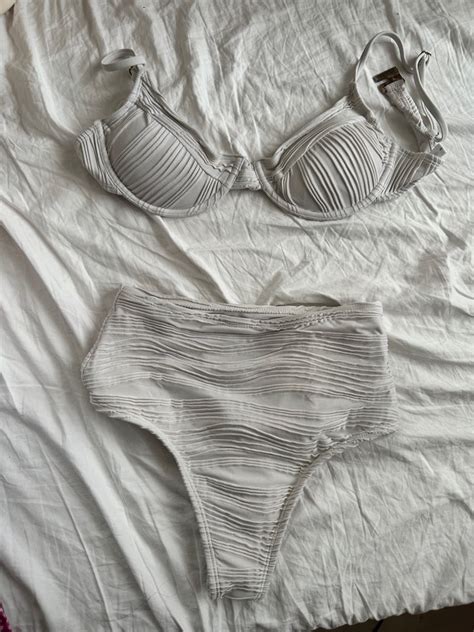 Eighth Mermaid Wire Bikini Set On Carousell