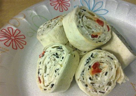 Party Pinwheels Recipe by StephieCanCook - Cookpad