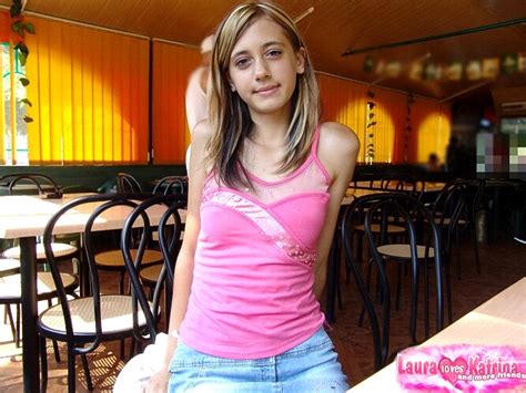 Babe Today Laura Loves Katrina Lauraloveskatrina Model Closeup Clothed Steaming Mobile Porn Pics