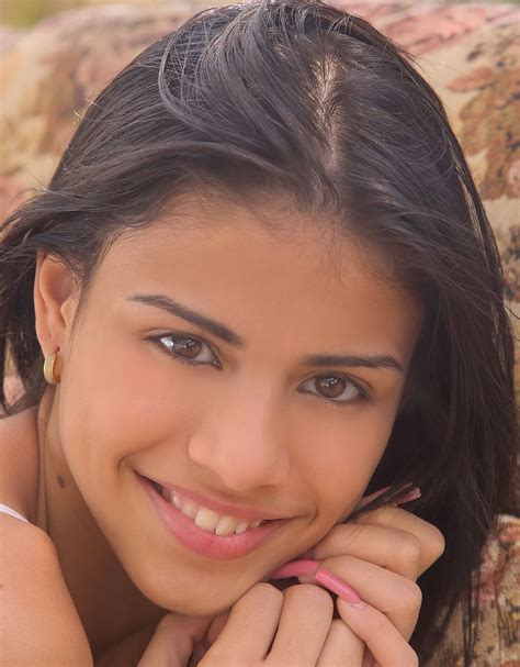 Modelo De Bikini Denisse