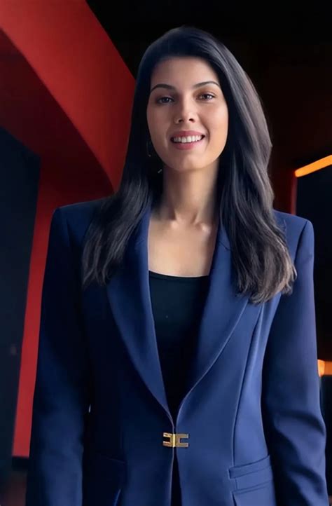 Top 10 Kaviya Maran Hot And Sexy Photos