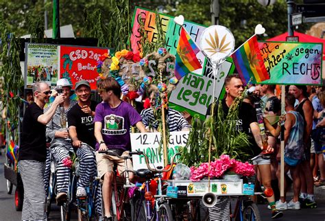 Las mejores fotos del desfile del Orgullo Gay en Berlín Infobae