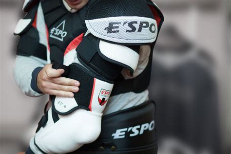 Хоккейная форма — Хоккейная экипировка высокого качества по разумным ценам