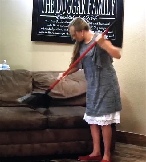 Meanwhile... : r/DuggarsSnark