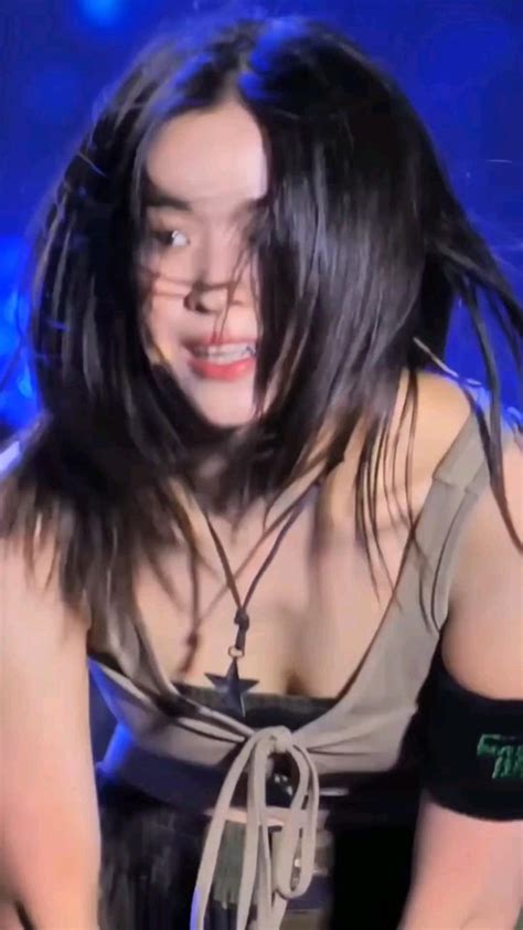 Pin by 유 슈 on ryu sekai in 2024 Korean celebrities Brunette girl