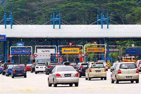 Idulfitri Malaysia Gratiskan Jalan Tol Selama Hari