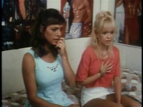 Linnea Quigley Nude Pics Seite 4