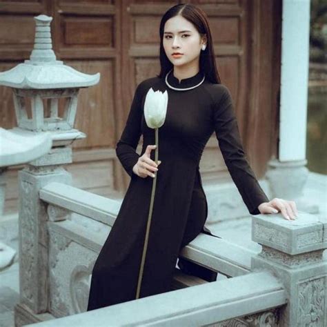 Những Mẫu Áo Dài Màu Nude Đơn Giản Tinh Hoa Sự Dịu Dàng ILP Vietnam
