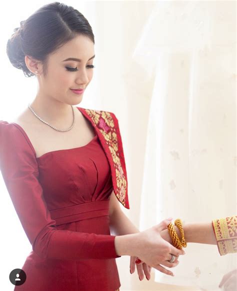 Vừa giàu vừa xinh vừa giỏi Đây chính là hot girl số 1 của Lào và cô ấy là người gốc Việt