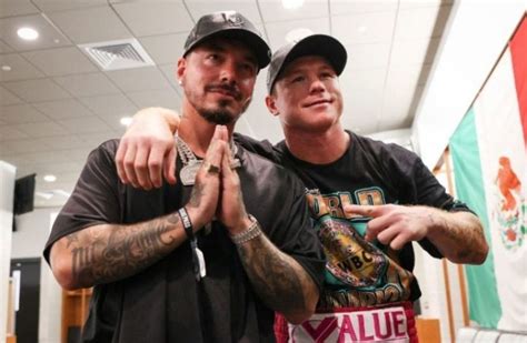 J Balvin y Canelo Álvarez demuestran su gran amistad y se mandan besos