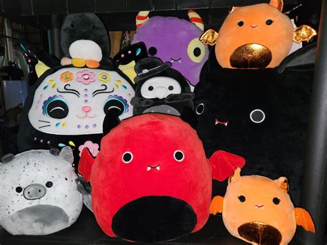 made up a display for some of my favorite spooky/DOTD squish ️ (can you