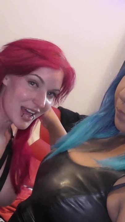 Busty Tattooed MILF Gets Fucked Hard By A Group Of Dicks Amateur