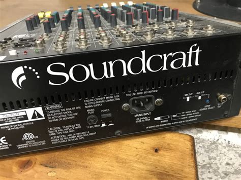 Mešalna miza Soundcraft Spirit M4