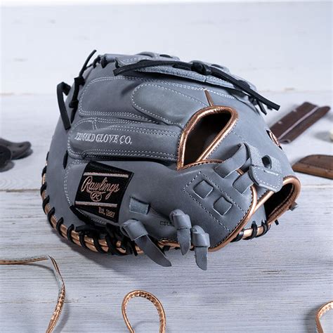 Custom Gloves for Baseball and Softball | Rawlings