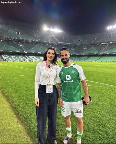 Nieve Petruzziello Stuntpegg Nude OnlyFans Leaks Fappening FappeningBook