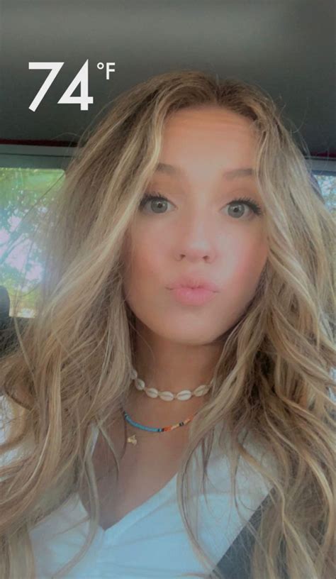 Beach Hair Blonde Highlights Summer Hair Style Inspo Beach Hair Blonde Hair With Highlights