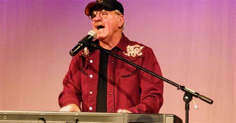 John Ford Coley Wows Louisa Arts Center Audience Arts And Entertainment