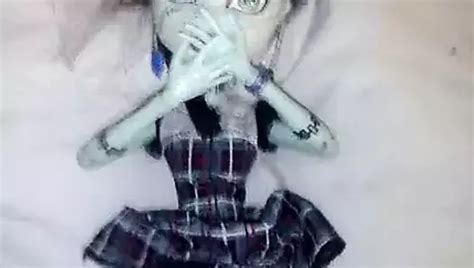 Draculaura Cafeteria Sex Tape Free Man Porn Xhamster