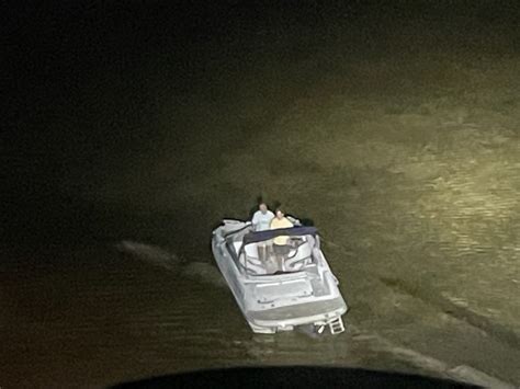 Dvids Images Coast Guard Rescues 2 People Near Marathon