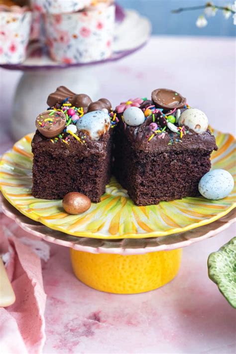 Easter Traybake Cake Supergolden Bakes