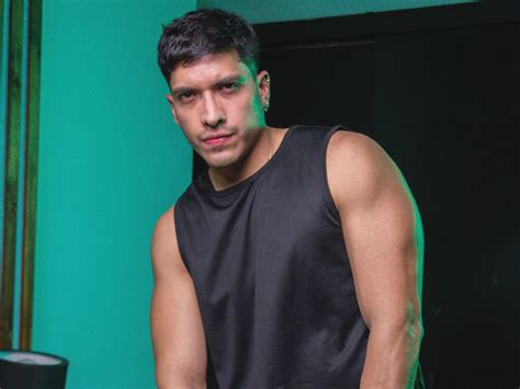 HenriClark Gay Model On Jas St