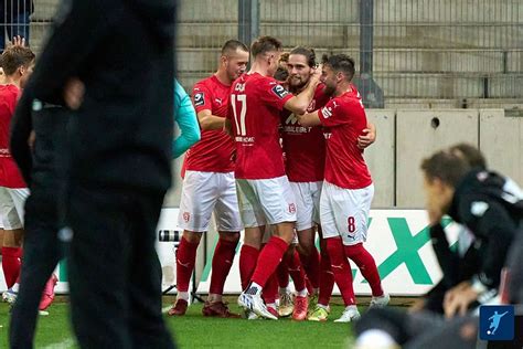 Erlösung in Hannover Hallescher FC feiert ersten Sieg seit November FuPa