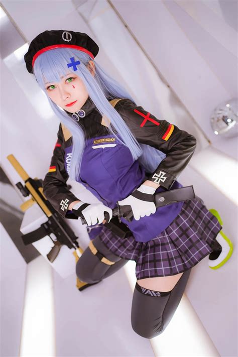 Bỏng mắt ngắm gái xinh của Girls Frontline khoe body gợi cảm với bikini trắng Cosplay Việt